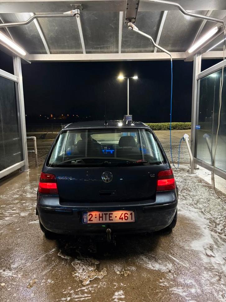 Te Koop: Volkswagen Golf 4 – 1.8 Benzine (Full Option!), Auto's, Volkswagen, Particulier, Golf, Airbags, Airconditioning, Alarm