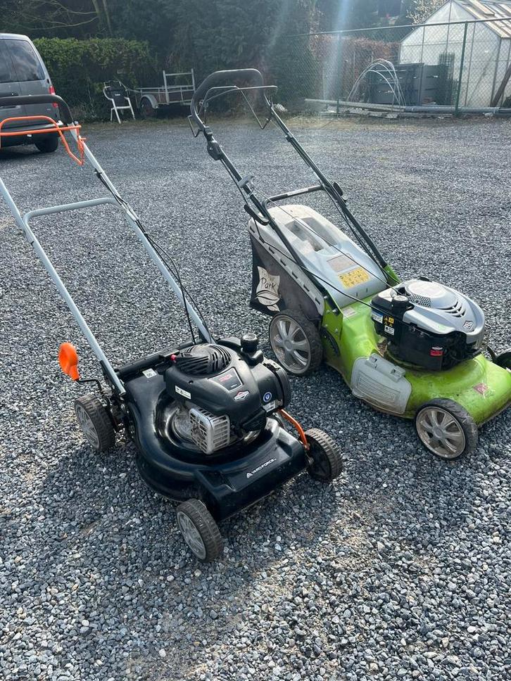 Te koop: 2 Briggs & Stratton grasmaaiers, Tuin en Terras, Grasmaaiers, Zo goed als nieuw, Opvangbak, Ophalen