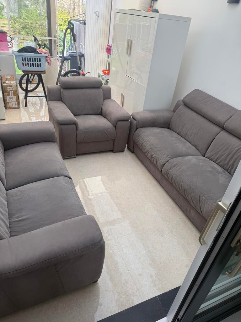 3+2+1 sièges, Enlèvement, Comme neuf