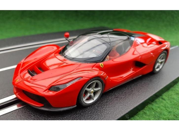 Carrera Evolution: LaFerrari rouge, Enfants & Bébés, Jouets | Circuits, Utilisé, Circuit, Électrique, Carrera, Enlèvement ou Envoi