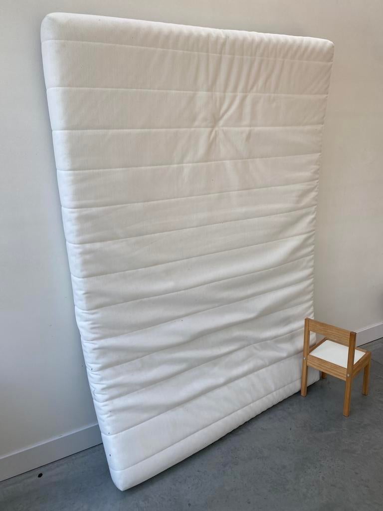 Ikea Asvang matras 140x200, Ophalen, Gebruikt, 140 cm, Twijfelaar
