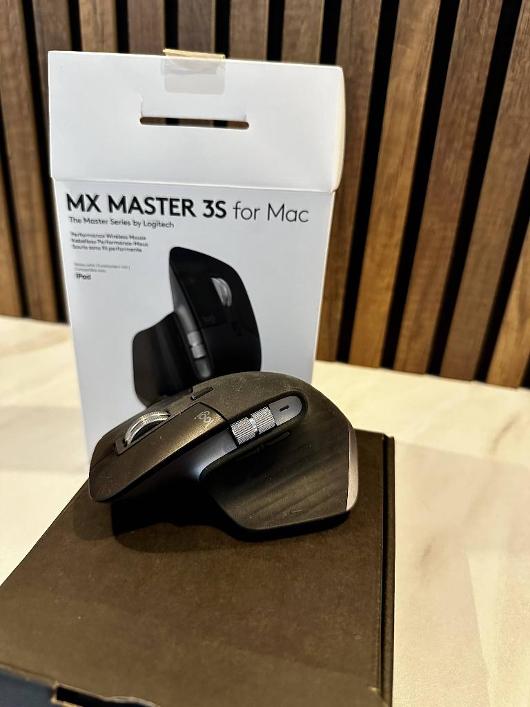 Logitech MX Master 3S - souris pour Mac, Computers en Software, Muizen, Ophalen, Rechtshandig, Muis, Ergonomisch