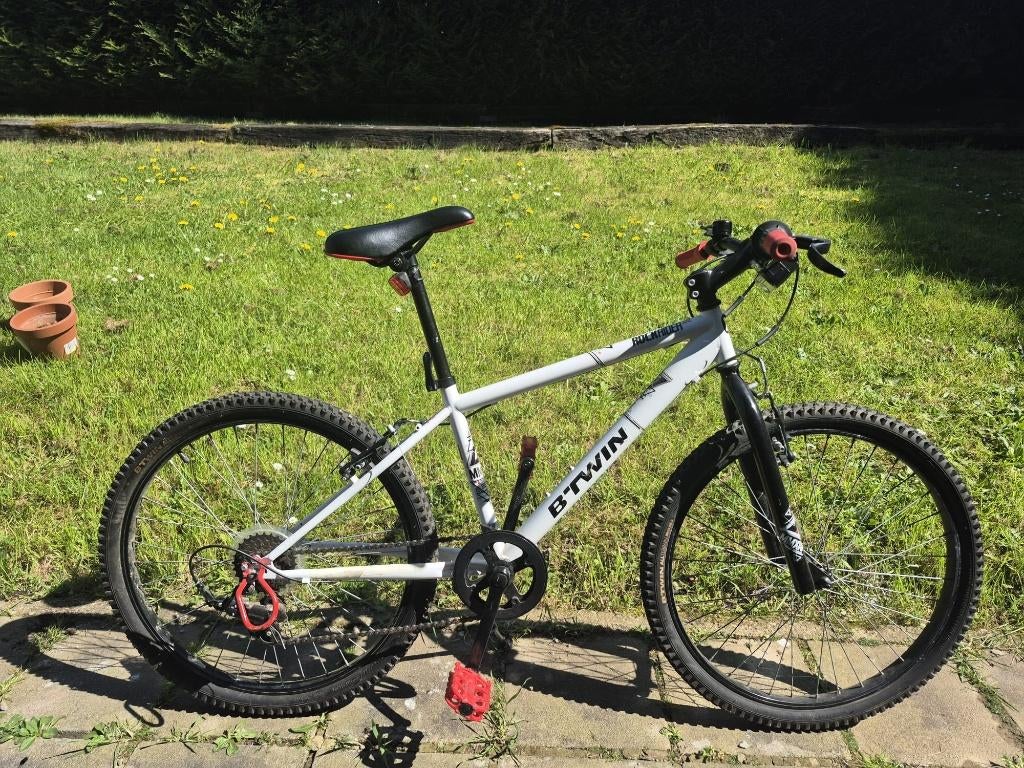 Velo Btwin 24", Vélos & Vélomoteurs, B-Twin, Aluminium, Comme neuf, Enlèvement