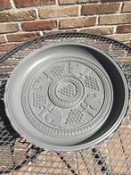 RONDE HOUTEN SCHOTEL MET SNIJWERK ZO GOED ALS NIEUW, Ophalen of Verzenden, Zo goed als nieuw, Rond, Hout