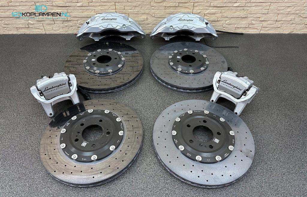 Lamborghini Urus Keramische remmen Ceramic brake kit, -, Utilisé, Autres marques automobiles, -