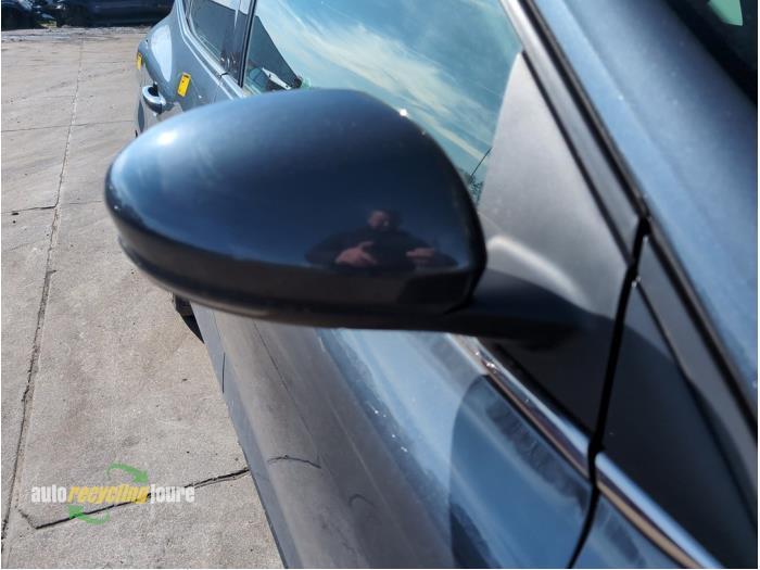 Rétroviseur extérieur droit d'un Renault Megane, Autos : Pièces & Accessoires, Rétroviseurs, Renault, Utilisé, 3 mois de garantie