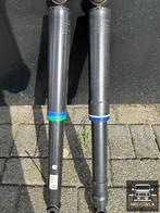 Schokbreker achter Toyota hi lux  SET L/R SAMEN € 99 PER STU, Neuf, -, -, -