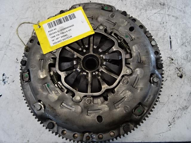 VOLANT MOTEUR Audi A3 Limousine (8VS / 8VM) (04L105273), Utilisé, Audi