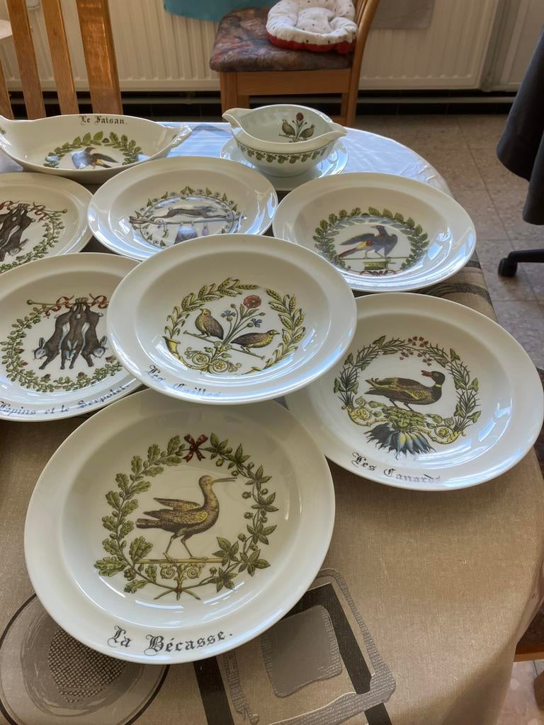 Service auteuil limoges rare motif chasse, Enlèvement