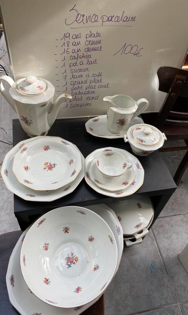 68-delig porseleinservies, Antiek en Kunst, Antiek | Servies compleet, Ophalen