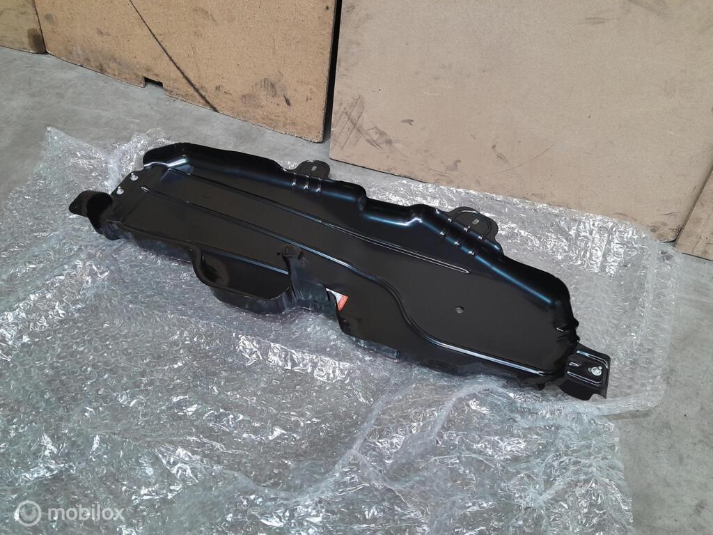 Brandstoftank beugel Range Rover Sport L320 Tank Onder plaat, Auto-onderdelen, Brandstofsystemen, Land Rover, Nieuw, Ophalen of Verzenden