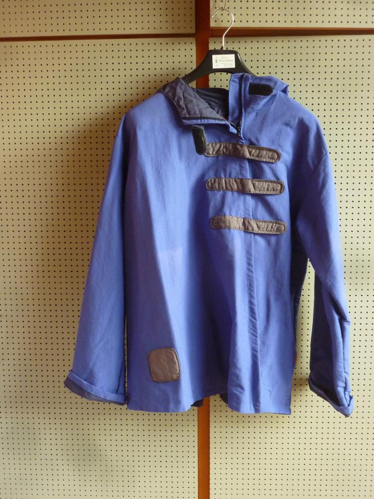 blauwe regenjas  M40, Kleding | Dames, Ophalen of Verzenden, Zo goed als nieuw, Maat 38/40 (M), Blauw