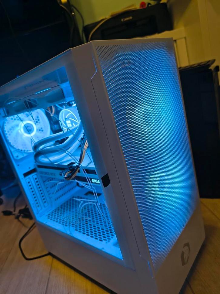 Krachtige 11th Gen gaming pc, Computers en Software, Desktop Pc's, Zo goed als nieuw, HDD, SSD, 16 GB, Met videokaart, Gaming