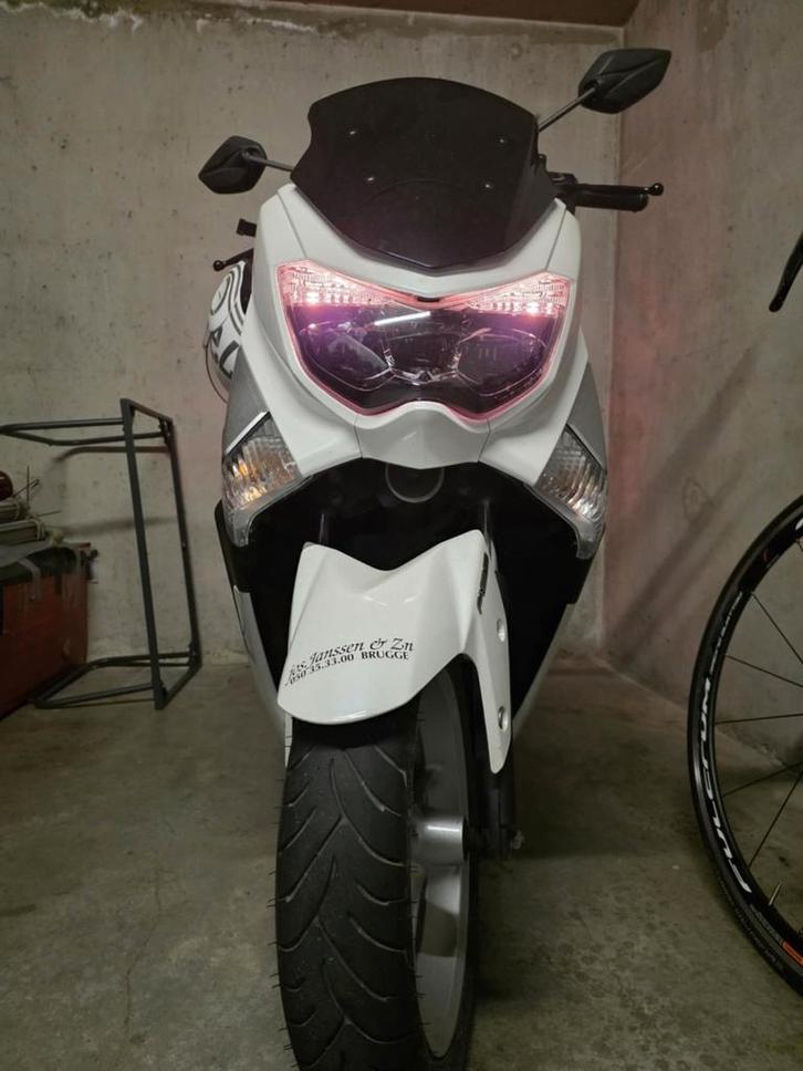 Yamaha N max 125cc, Vélos & Vélomoteurs, Scooters | Peugeot, Enlèvement