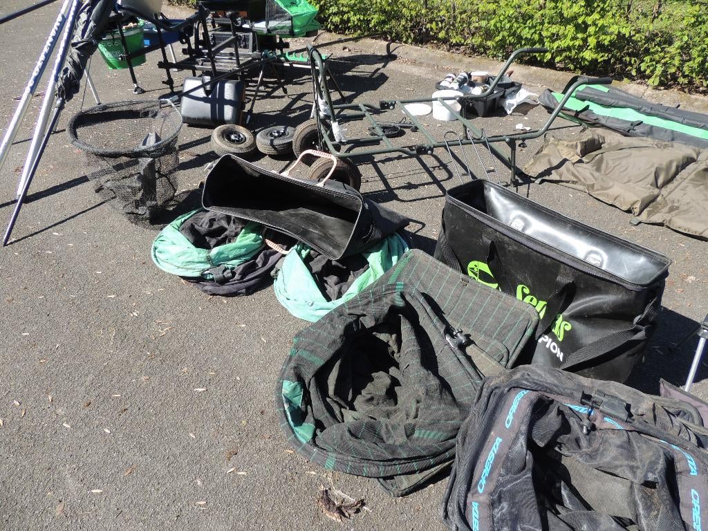 carpmatriaal, Enlèvement, Utilisé, Ensemble complet