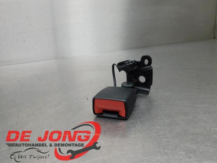 Insertion ceinture de sécurité arrière gauche d'un Merced, 3 mois de garantie, Utilisé, -, -