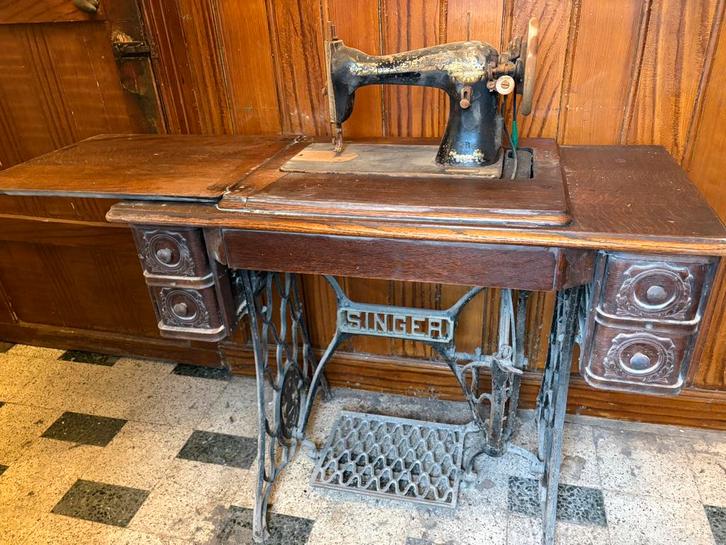 Antiek naaimachine merk ‘Singer’, Antiquités & Art, Antiquités | Machines à coudre, Enlèvement