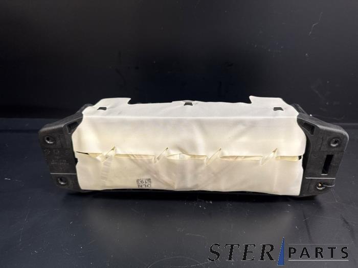 Airbag droite (tableau de bord) d'un Mercedes C-Klasse, 3 mois de garantie, Utilisé, -, -