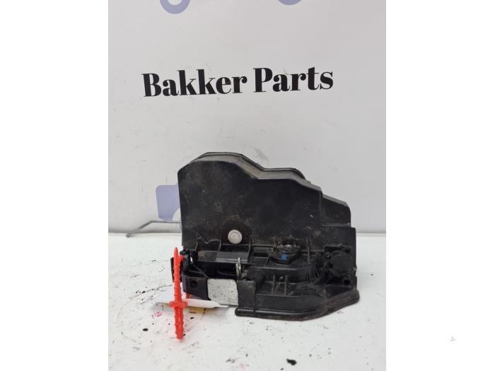 Deurslot Mechaniek 4Deurs rechts-voor van een BMW 5-Serie, Auto-onderdelen, Carrosserie, BMW, Gebruikt, 3 maanden garantie