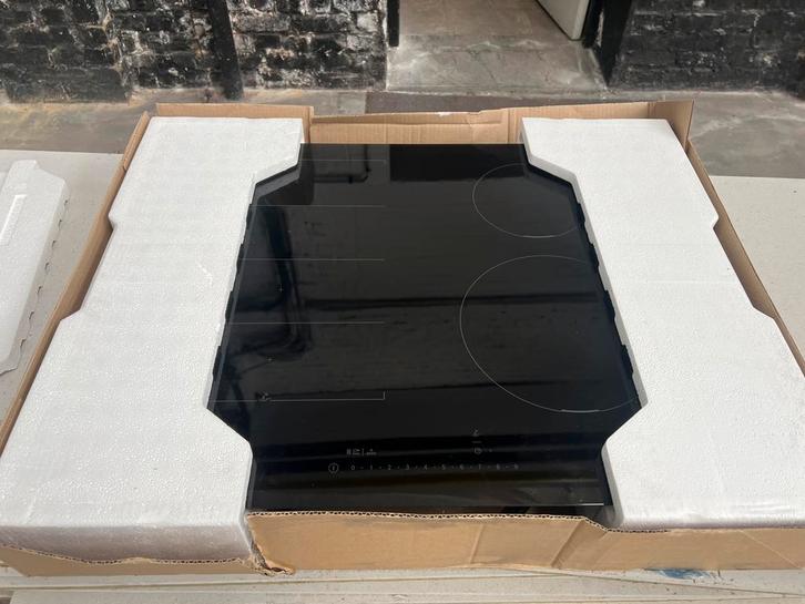 Nieuw Bosch PIX631HC1E 4-pits inductiekookplaat, Elektronische apparatuur, Kookplaten, Nieuw, Inductie, 4 kookzones, Ophalen