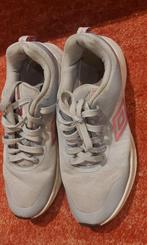 Umbro sportschoenen maat 38, Ophalen of Verzenden, Gebruikt