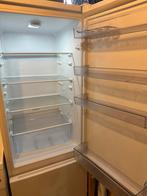 Koelkast met vriezer BEKO, Elektronische apparatuur, Koelkasten en IJskasten, Ophalen, Zo goed als nieuw