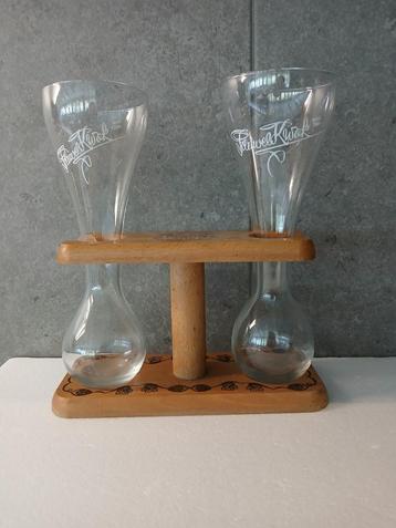 Oude KWAK dubbele glazen op houten onderstel in perfecte sta beschikbaar voor biedingen