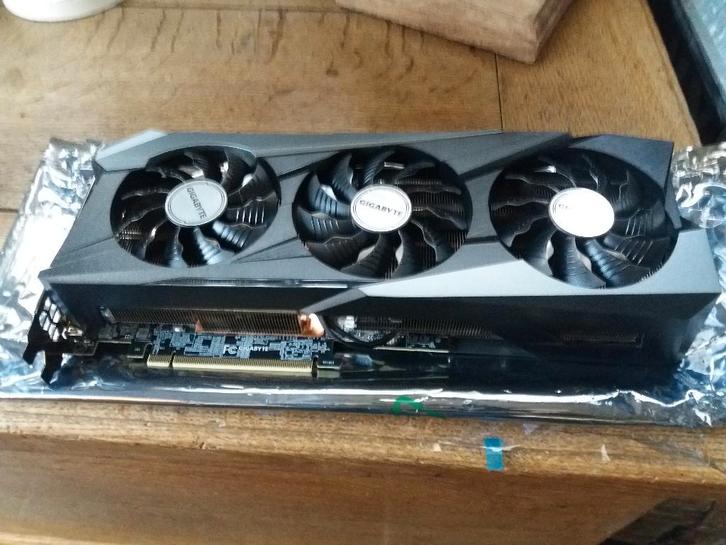 Gigabyte RTX 3070 Ti Gaming 8Gb, Informatique & Logiciels, Cartes vidéo, Comme neuf, Nvidia, PCI-Express 4.0, GDDR6, HDMI, DisplayPort