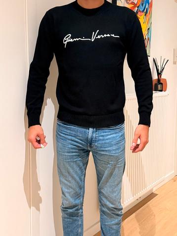 Versace trui beschikbaar voor biedingen