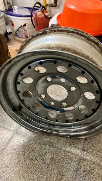 2 Mangels chroom velgen ( rand beschadigd) beschikbaar voor biedingen