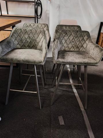 Set van 4 barkrukken (PROMO) beschikbaar voor biedingen