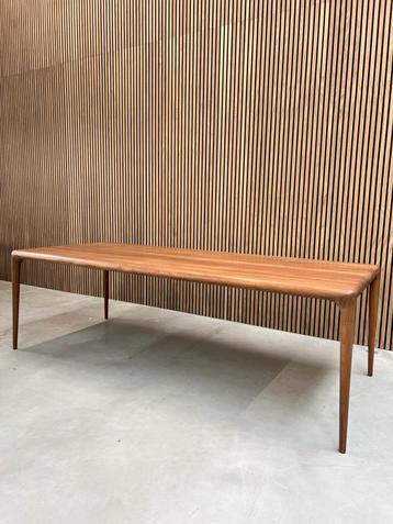Artisan Latus tafel 240x90 Europees Walnoot