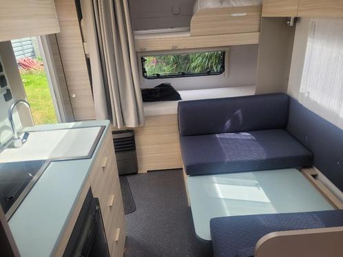 Caravan Adria 472 PK, Caravans en Kamperen, Caravans, Particulier, tot en met 6, 1000 - 1250 kg, Standaardzit, Adria, Dwars-stapelbed