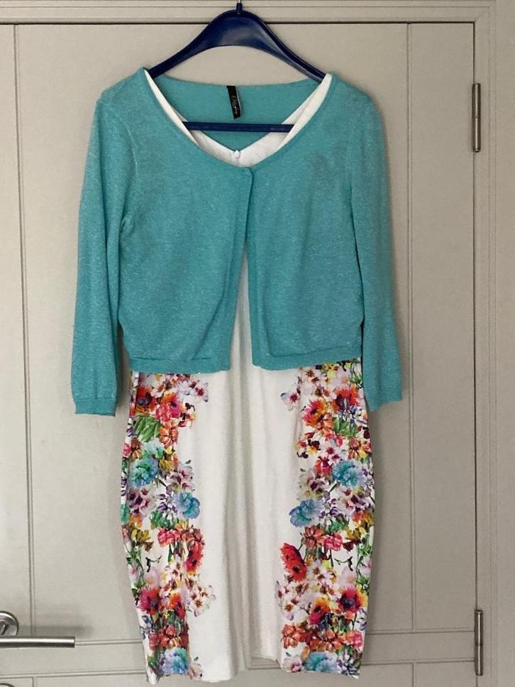 Mooie zomerse jurk met bijpassend truitje BLUE BAY. Maat 42, Kleding | Dames, Jurken, Zo goed als nieuw, Maat 42/44 (L), Wit, Boven de knie