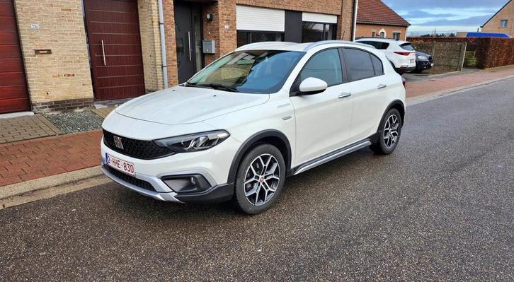 Fiat tipo cross 6400km 2022, Auto's, Fiat, Particulier, Tipo, ABS, Achteruitrijcamera, Adaptive Cruise Control, Airbags, Airconditioning