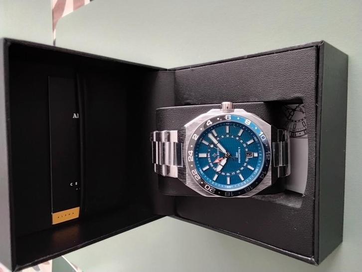 Alpha Sierra Prototype no 1 herenhorloge, Handtassen en Accessoires, Horloges | Heren, Nieuw, Zilver, Ophalen of Verzenden