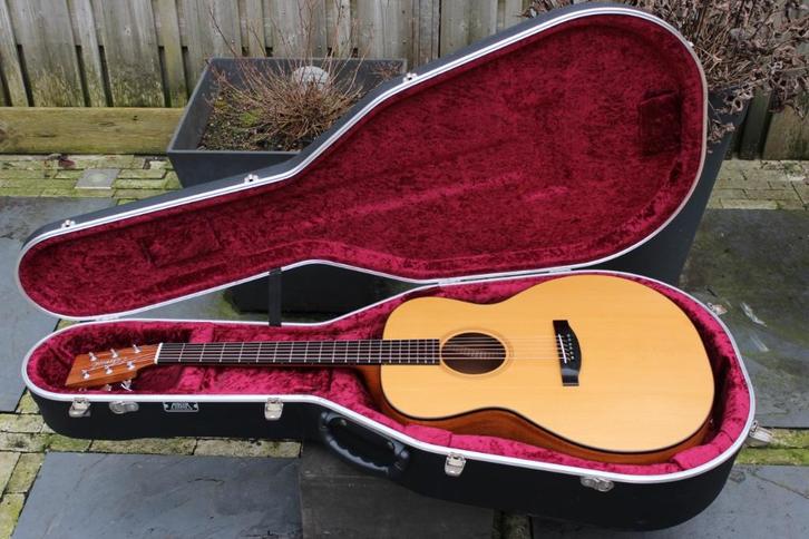 Lakewood J-1 Jumbo semi/akoestisch made in Germany 2003, Muziek en Instrumenten, Snaarinstrumenten | Gitaren | Akoestisch, Zo goed als nieuw