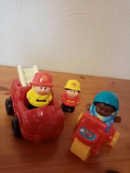Fisher Price : rescue-team brandweerwagen scooter + 3x pop, Kinderen en Baby's, Speelgoed | Fisher-Price, Zo goed als nieuw, Auto of Voertuig