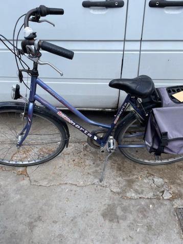Fiets zonder versnellingen beschikbaar voor biedingen