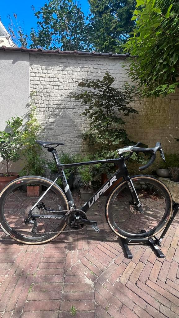 Velo de course full carbone transmission electronique, Fietsen en Brommers, Fietsen | Racefietsen, Gebruikt, Meer dan 20 versnellingen