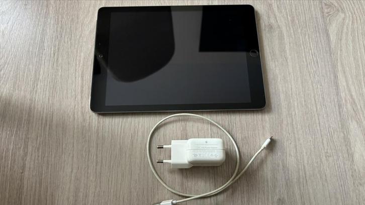 Ipad 5e generatie 128GB 4G+GPS - perfecte staat - krasvrij, Computers en Software, Apple iPads, Zo goed als nieuw, Apple iPad