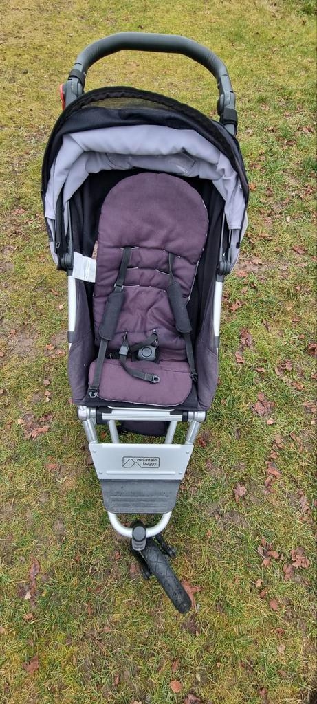 Mountain buggy Urban jungle, Kinderen en Baby's, Buggy's, Zo goed als nieuw, Verstelbare rugleuning, Zonnekap, Ophalen