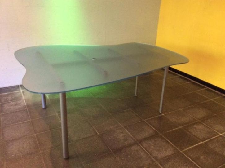 Tafel met plexiglas golvende contouren, Antiek en Kunst, Antiek | Meubels | Tafels, Ophalen