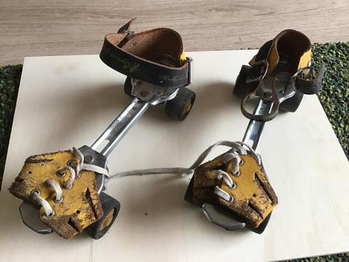 Vintage strap-on rolschaatsen uit 1980, Kinderen en Baby's, Speelgoed | Buiten | Rolschaatsen, Gebruikt, Verstelbaar, Ophalen of Verzenden