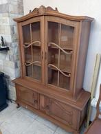 Coin repas : table, chaises, commode, vitrine., Maison & Meubles, Enlèvement