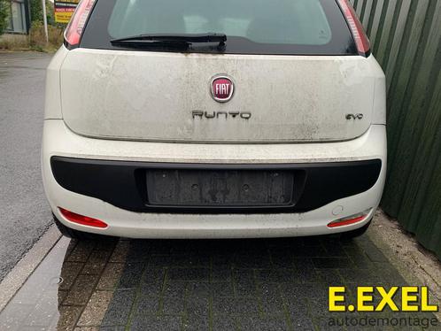 Achterbumper Fiat Punto EVO (199), Autos : Pièces & Accessoires, Carrosserie & Tôlerie, Pare-chocs, Fiat, Arrière, Utilisé, Origine de la pièce connue