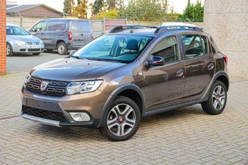 Dacia Sandero TECHROAD-UITV*NAVIGATIE*ACHTERRUITRIJCAMERA*CR beschikbaar voor biedingen