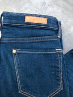 Mooie meisjes jeansbroek maat 134, Ophalen, Zo goed als nieuw, Meisje, Broek