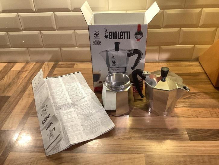 Bialetti Moka express 9 kops, Elektronische apparatuur, Koffiemachine-accessoires, Zo goed als nieuw, Ophalen of Verzenden