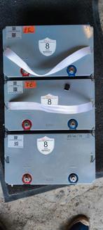 Bonjour, à vendre, 
1 batteries Lithium 100A, Autos : Pièces & Accessoires, Batteries & Accessoires, Enlèvement